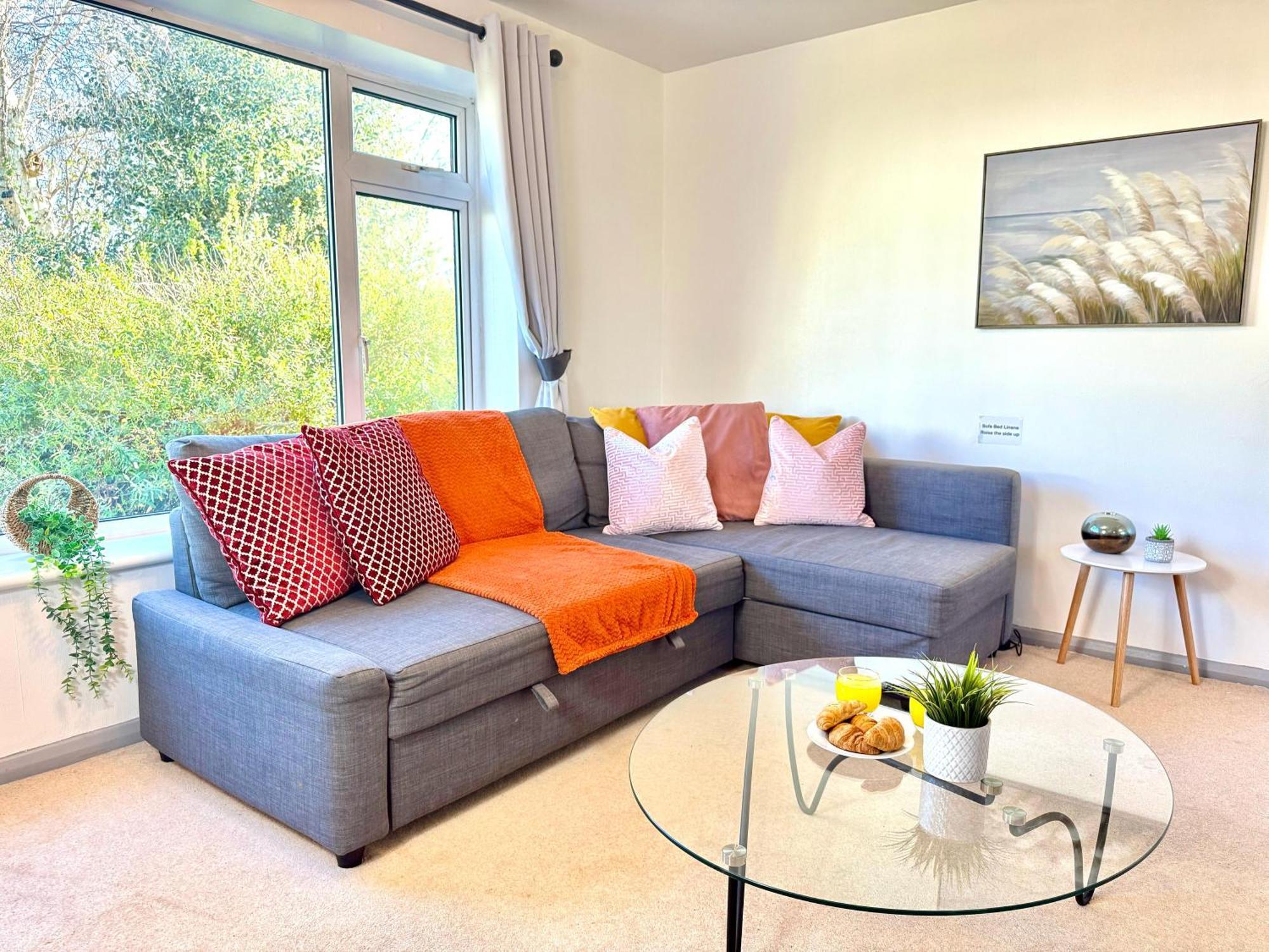 Stylish 3-Bedroom House With Garden & Free Parking'S, Prime Location With Private Garden Kidlington Exterior foto